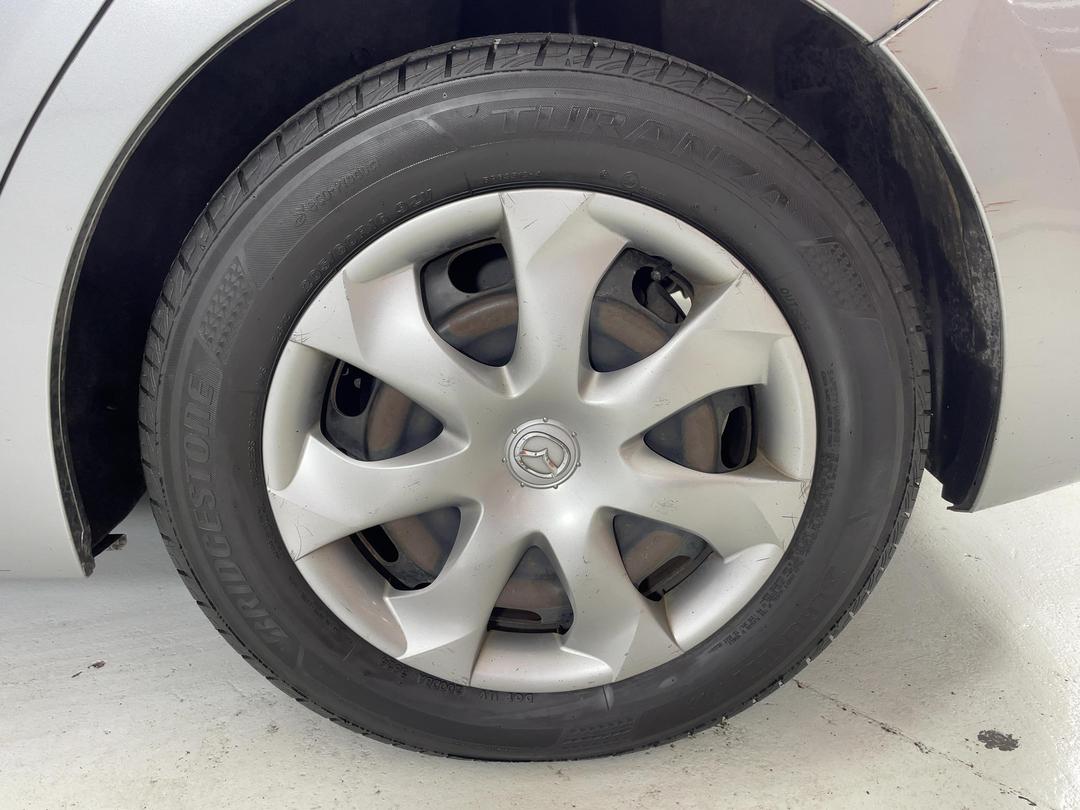 Photo '11' of Mazda Axela