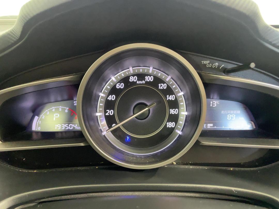 Photo '21' of Mazda Axela