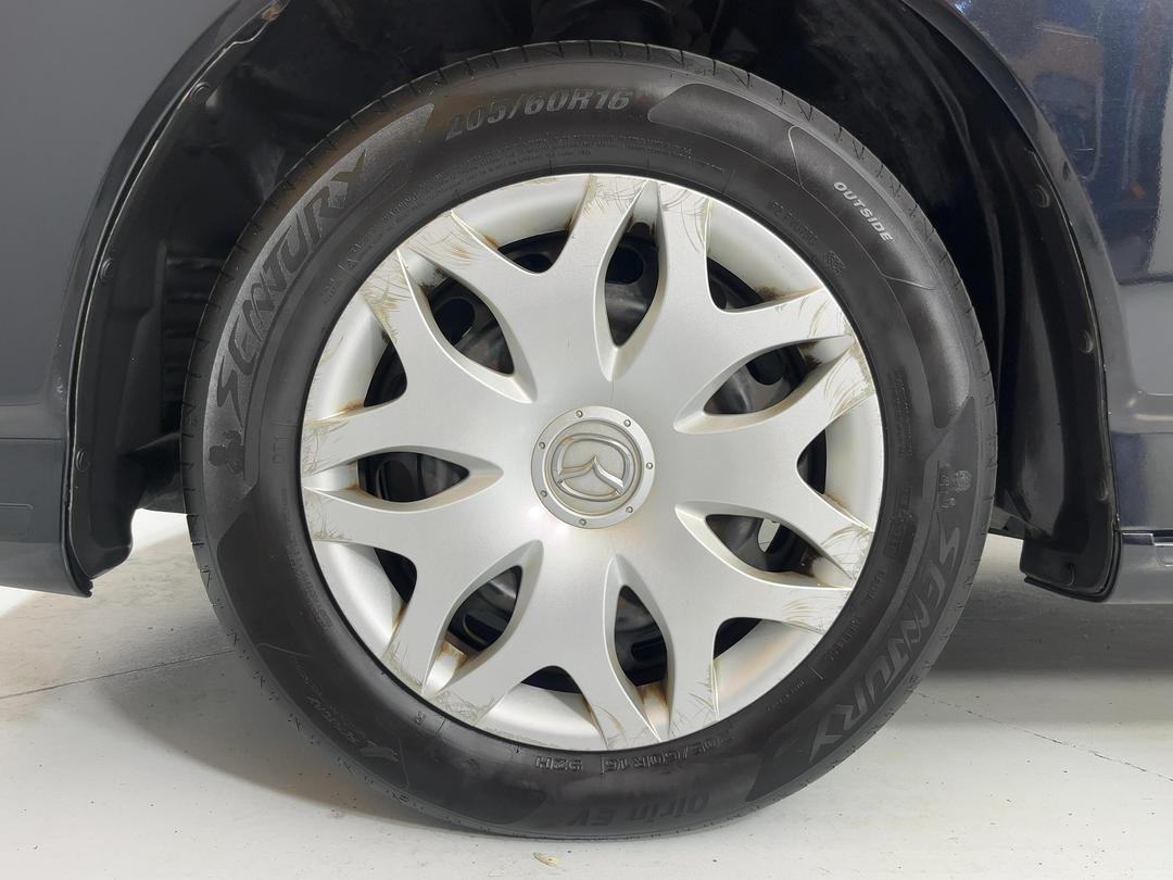 Photo '10' of Mazda Biante