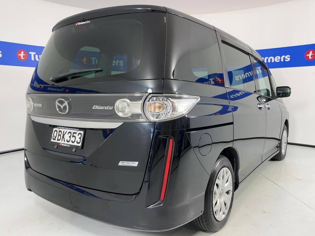 Photo '7' of Mazda Biante