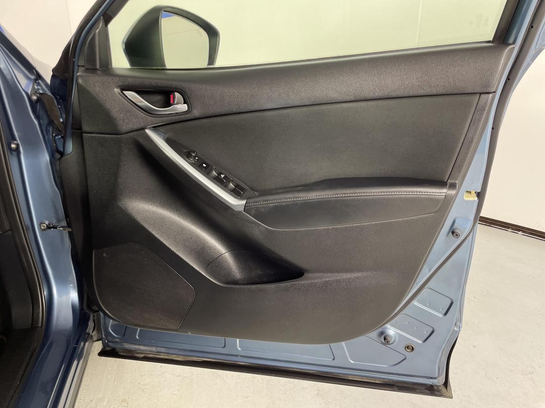 Photo '15' of Mazda CX-5