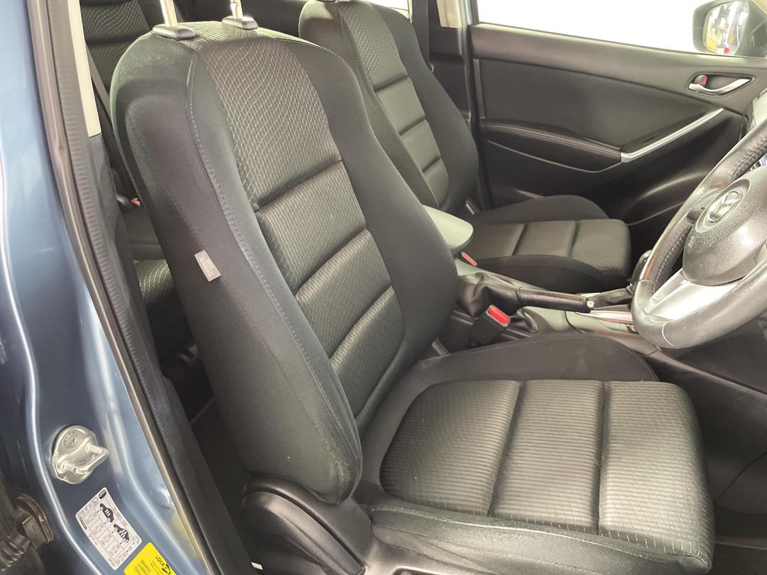 Photo '16' of Mazda CX-5