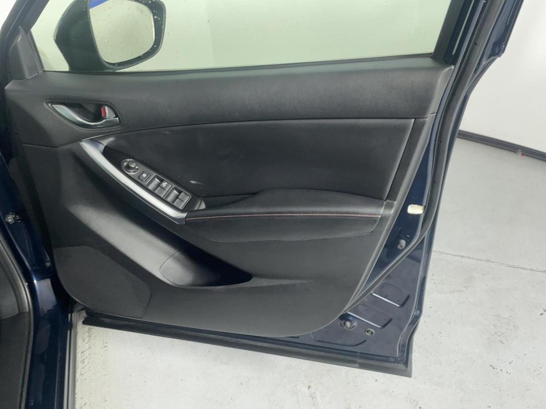 Photo '15' of Mazda CX-5