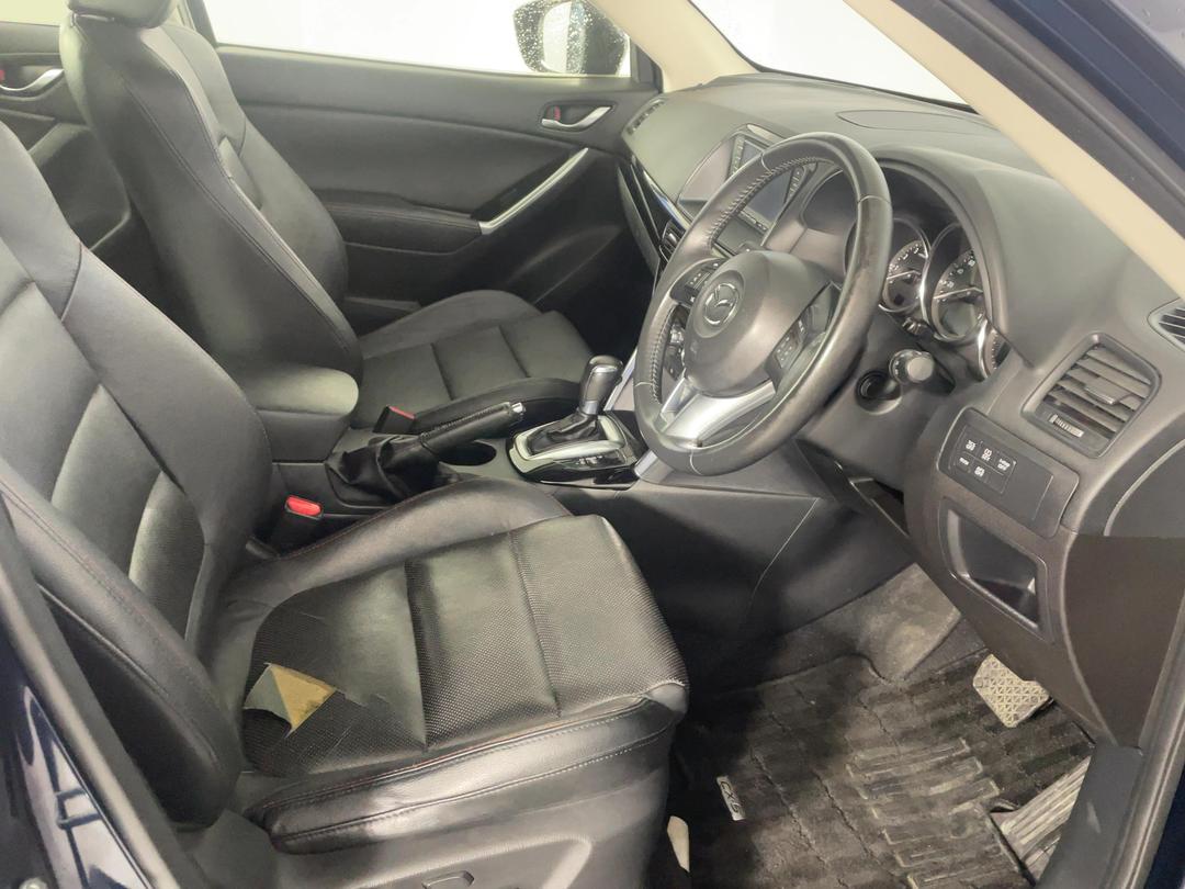 Photo '16' of Mazda CX-5