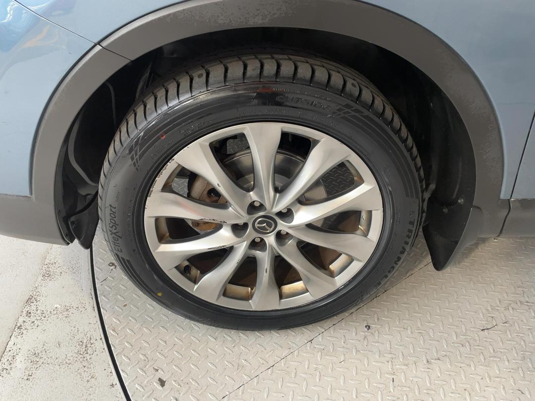 Photo '10' of Mazda CX-9