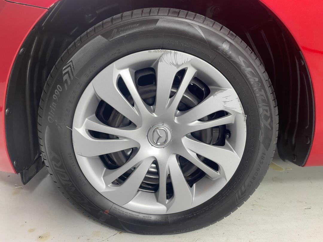 Photo '10' of Mazda Demio
