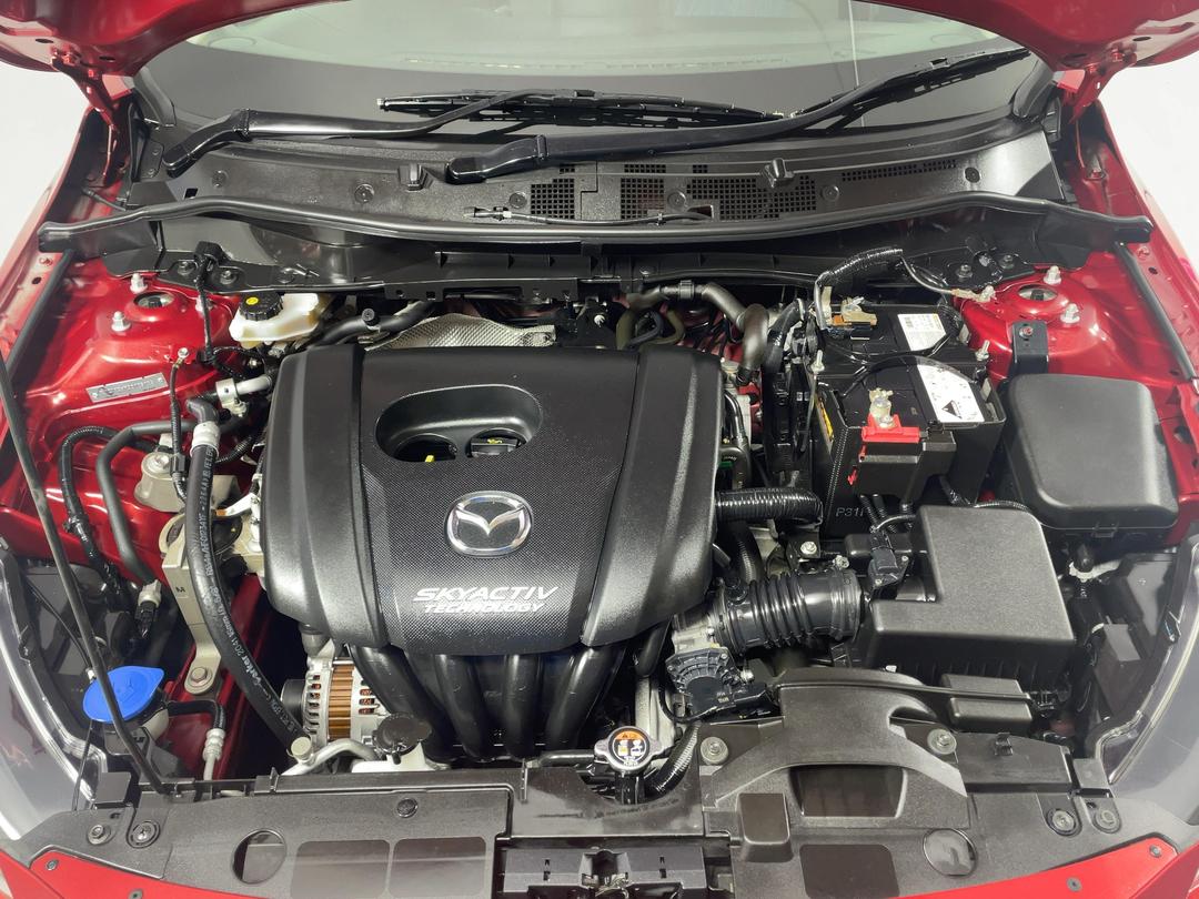 Photo '13' of Mazda Demio