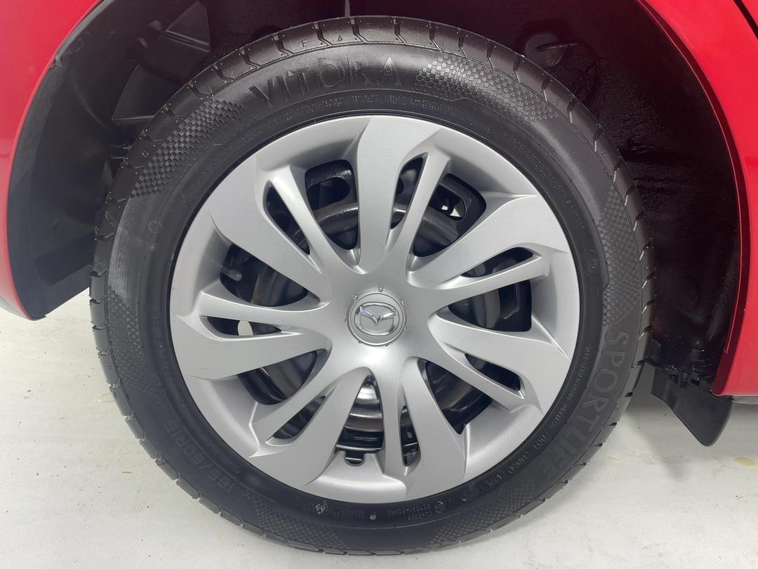 Photo '12' of Mazda Demio