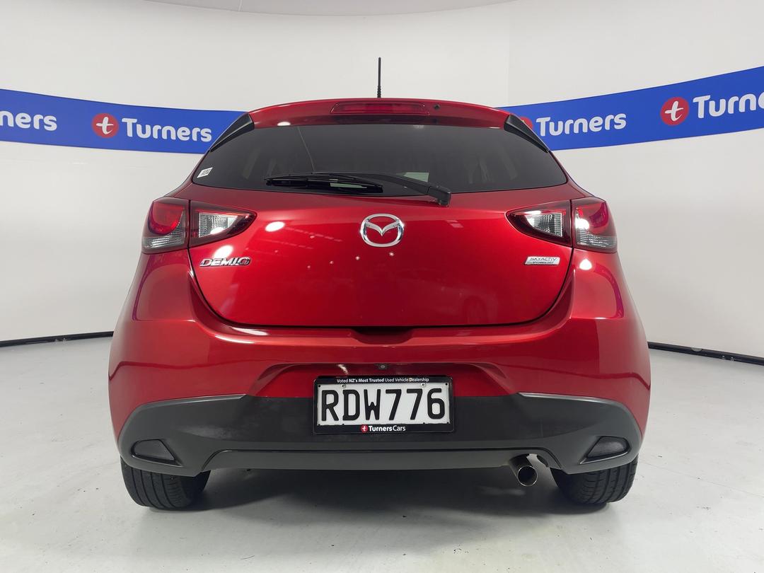 Photo '6' of Mazda Demio
