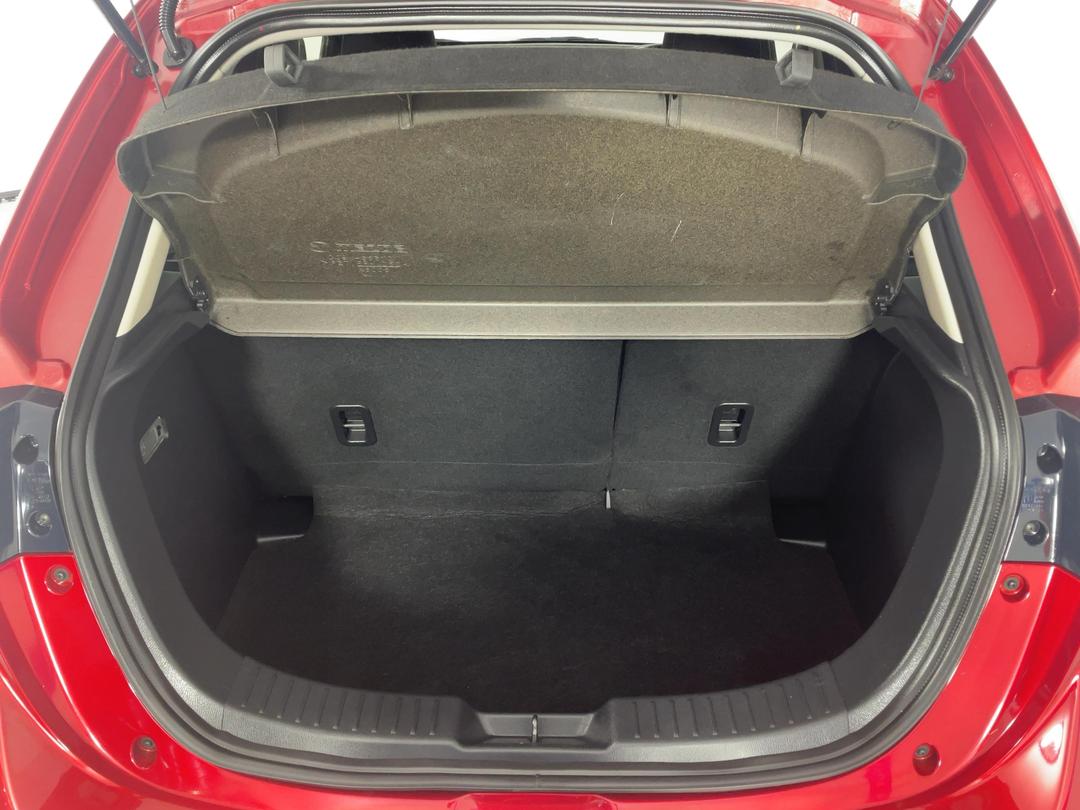 Photo '14' of Mazda Demio