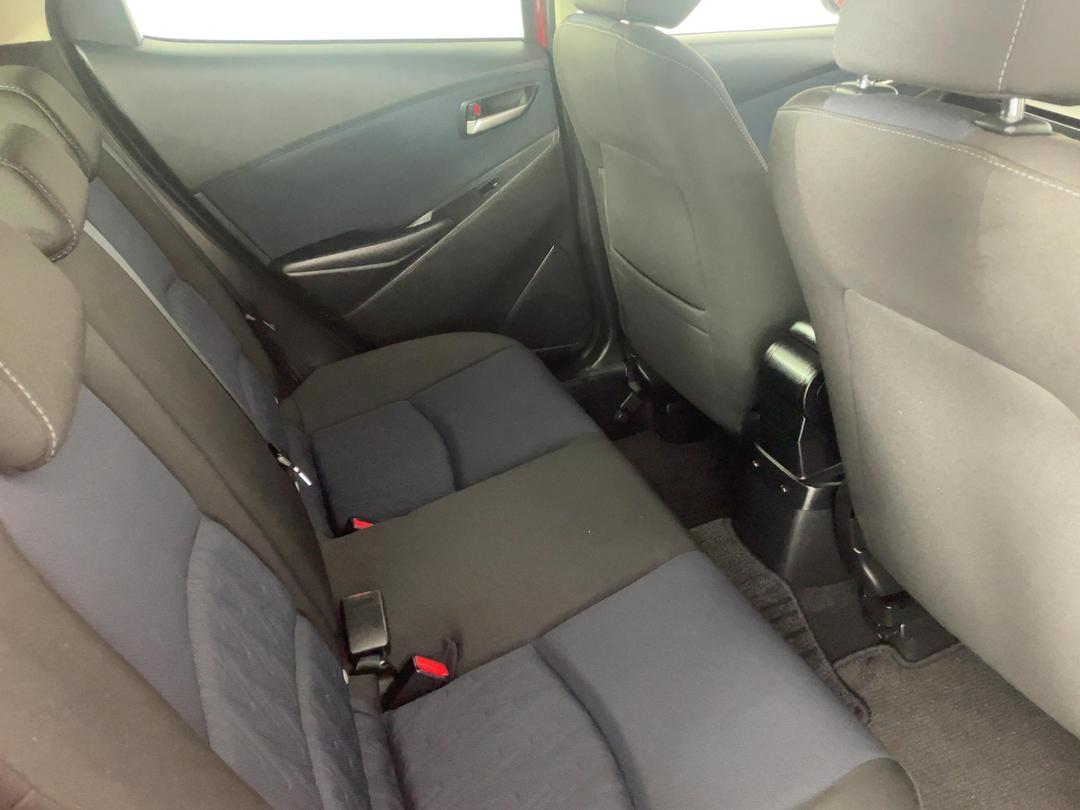 Photo '20' of Mazda Demio