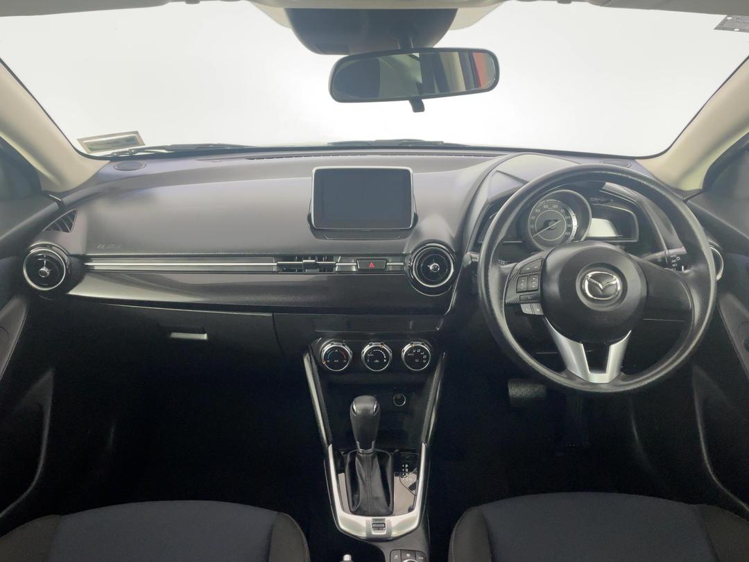 Photo '17' of Mazda Demio