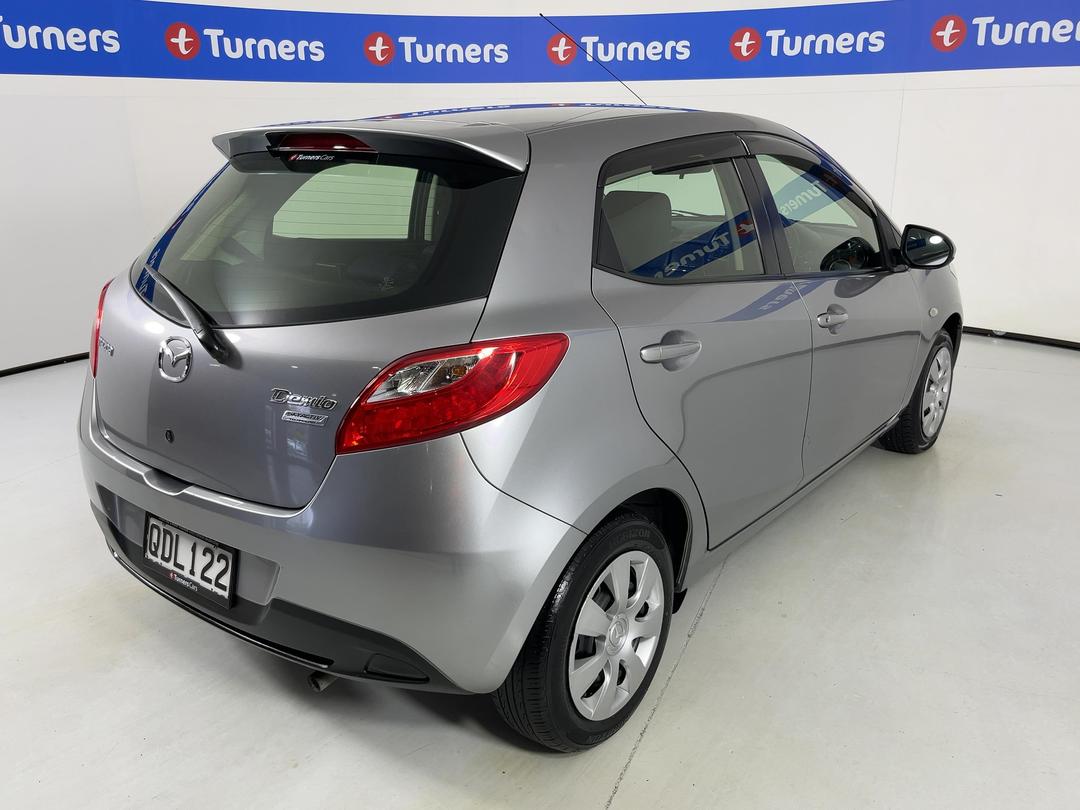 Photo '7' of Mazda Demio