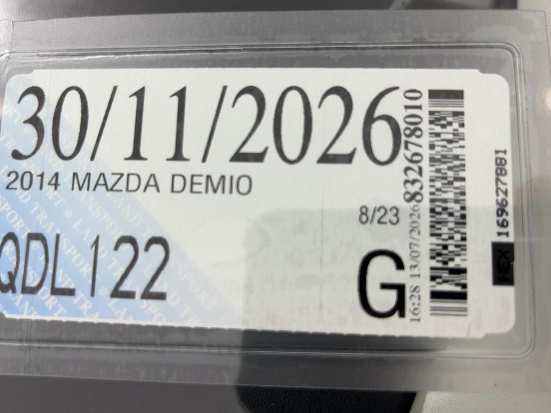 Photo '24' of Mazda Demio