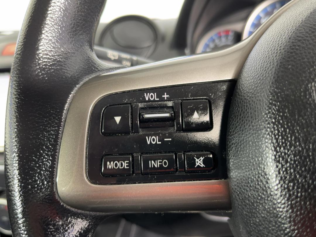Photo '25' of Mazda Demio