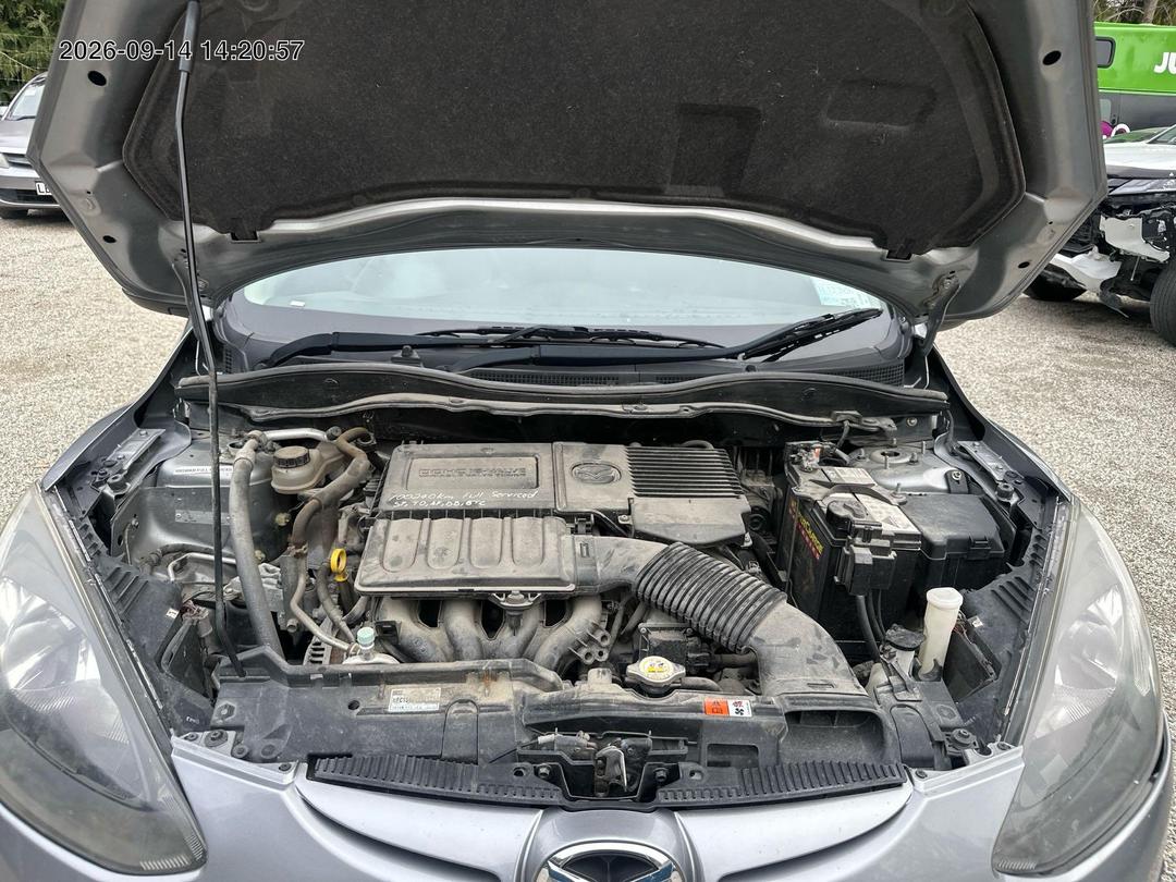 Photo '12' of Mazda Demio