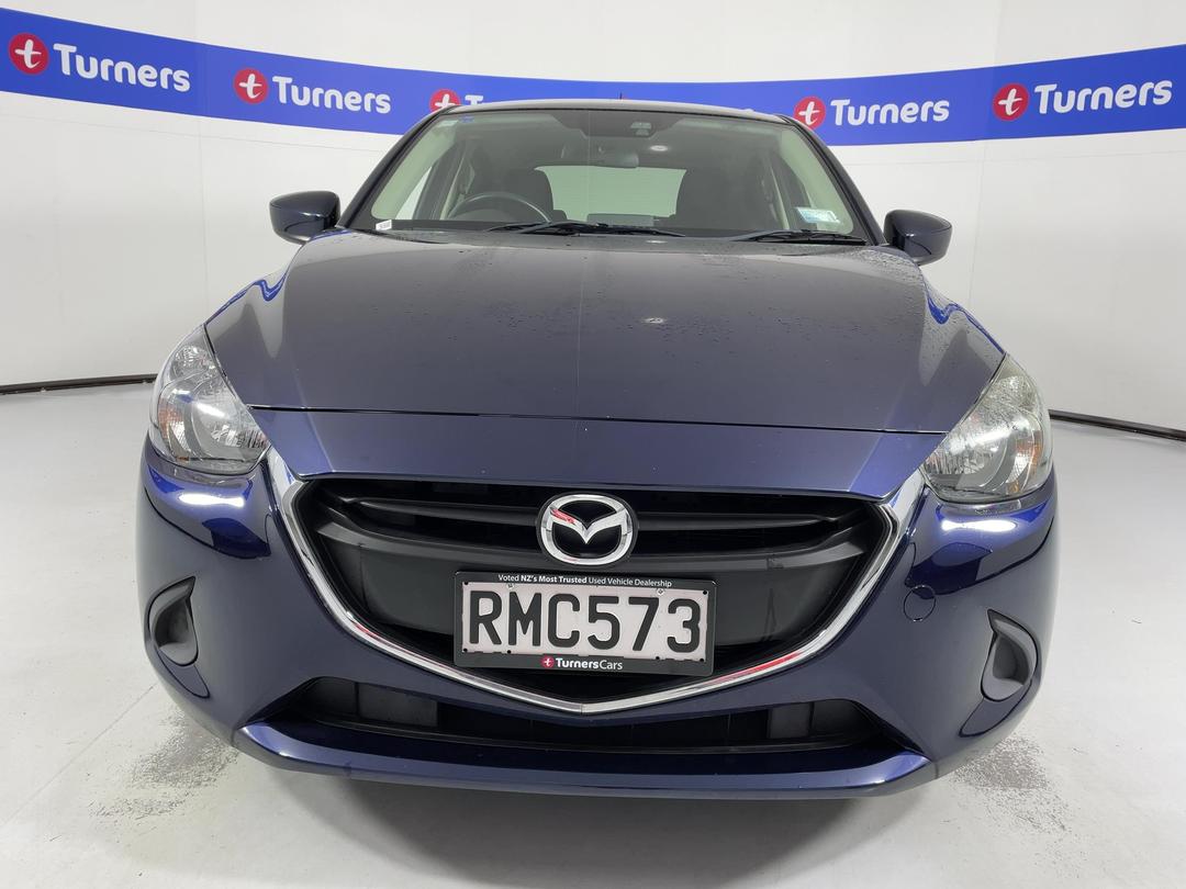 Photo '2' of Mazda Demio
