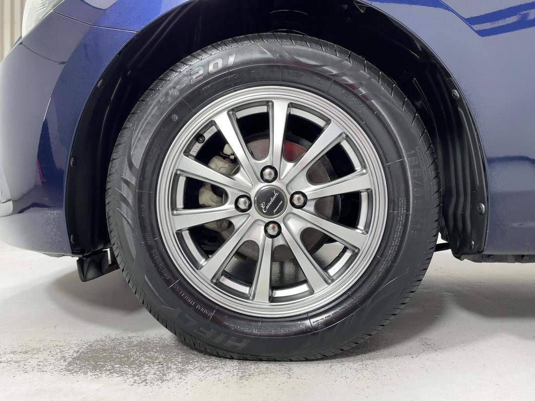 Photo '10' of Mazda Demio