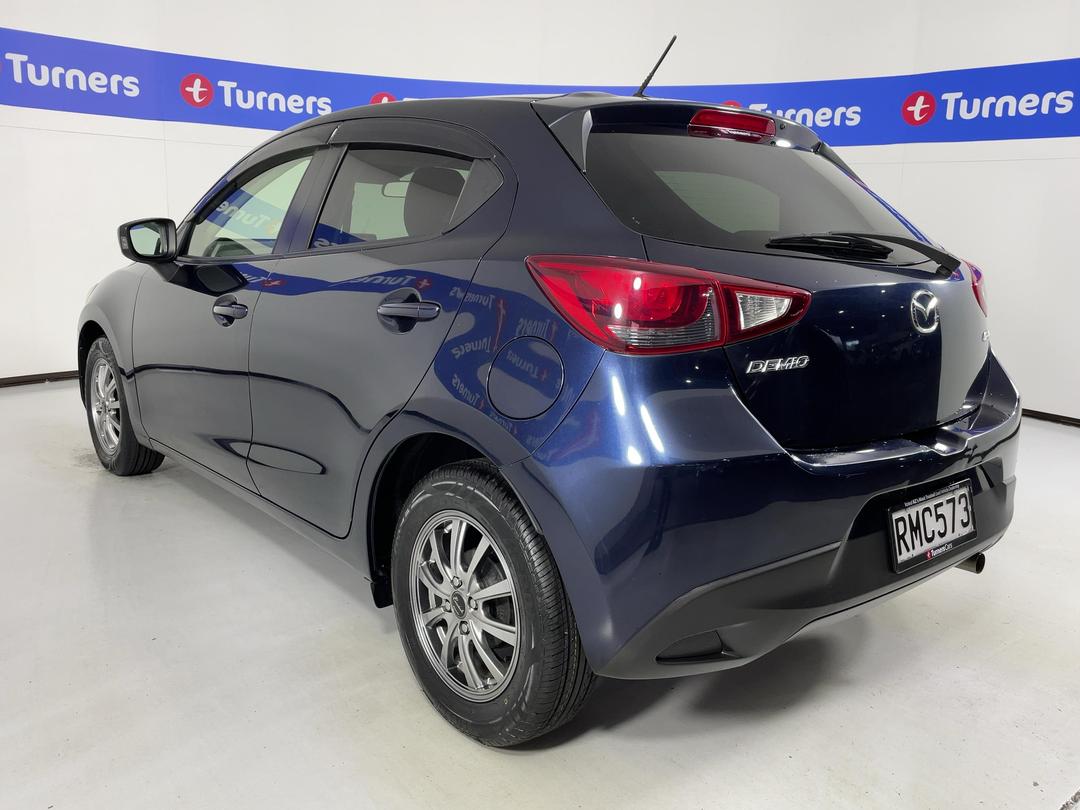 Photo '5' of Mazda Demio