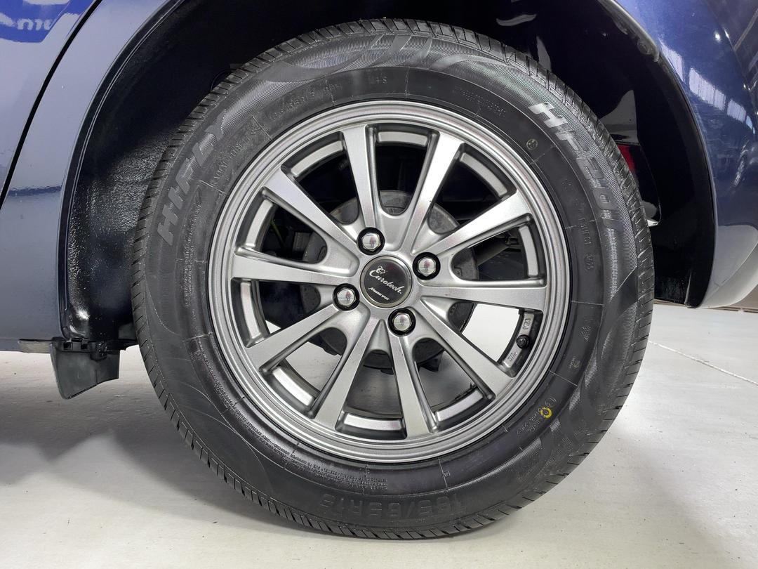 Photo '11' of Mazda Demio