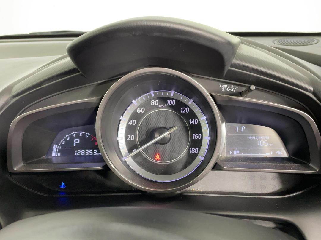 Photo '21' of Mazda Demio