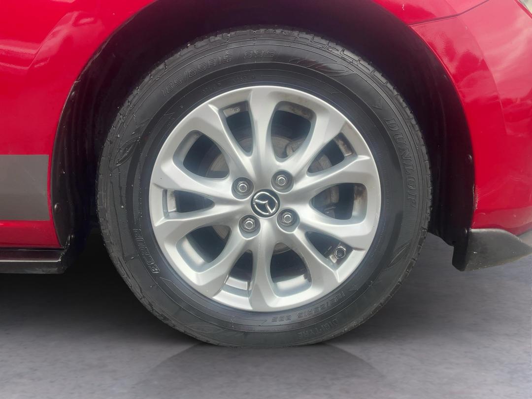 Photo '9' of Mazda Demio