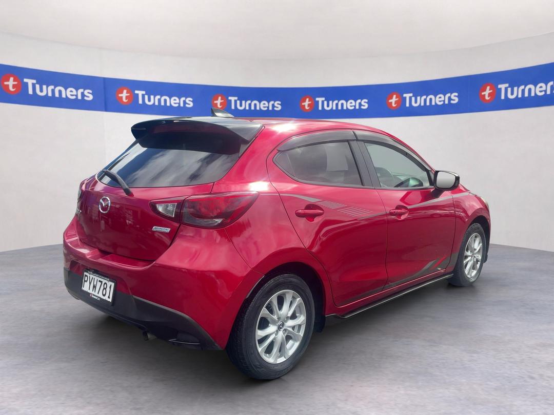 Photo '7' of Mazda Demio