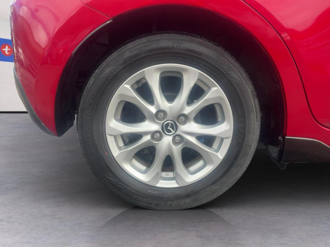 Photo '12' of Mazda Demio