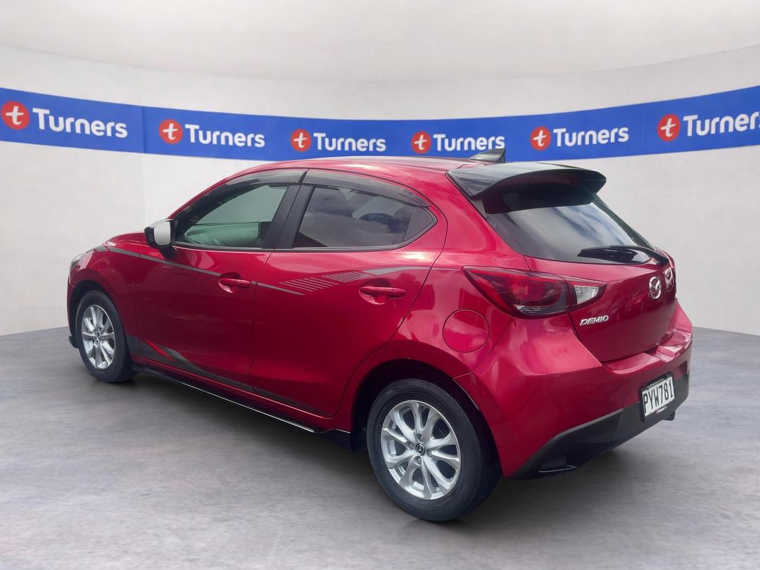 Photo '5' of Mazda Demio