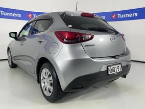 Photo '5' of Mazda Demio