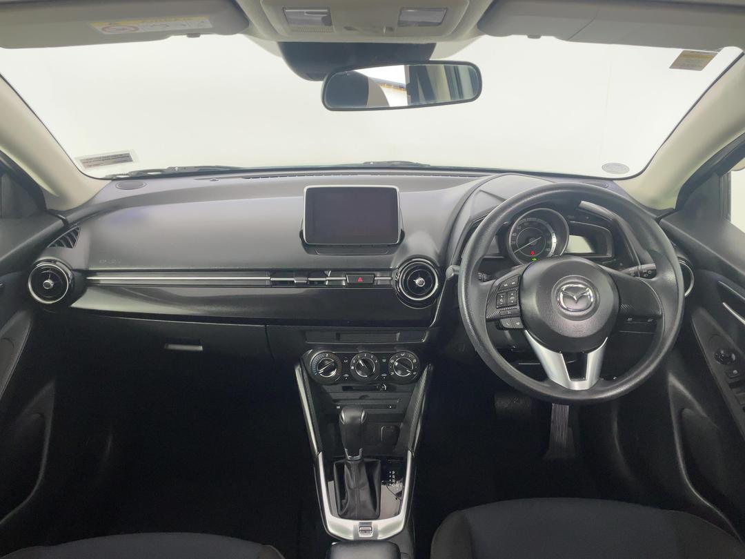 Photo '17' of Mazda Demio