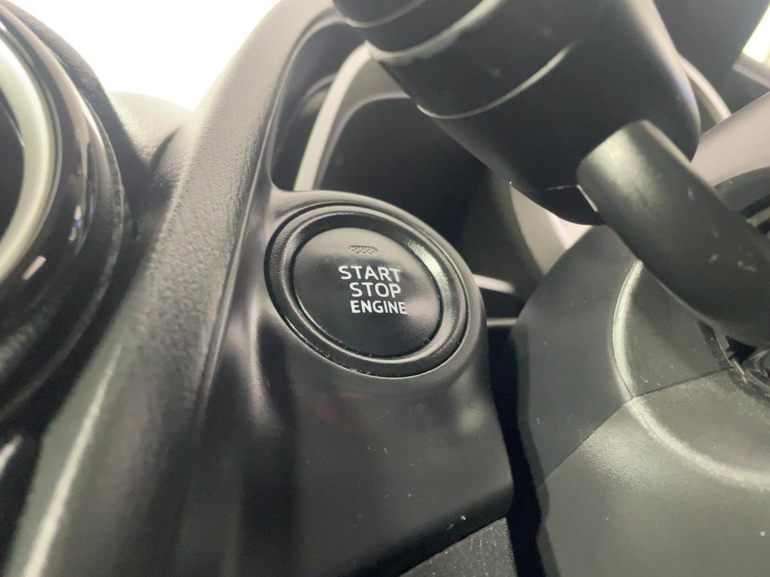 Photo '27' of Mazda Demio