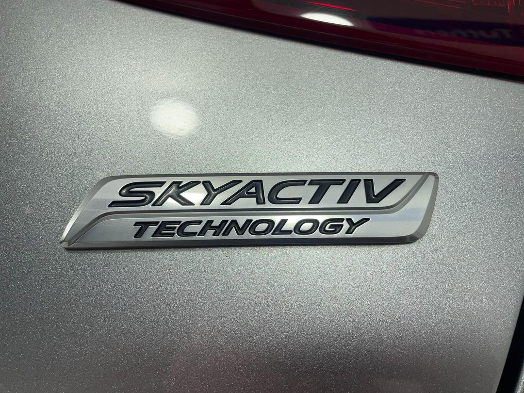 Photo '29' of Mazda Demio