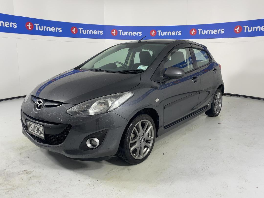Photo '4' of Mazda Mazda2