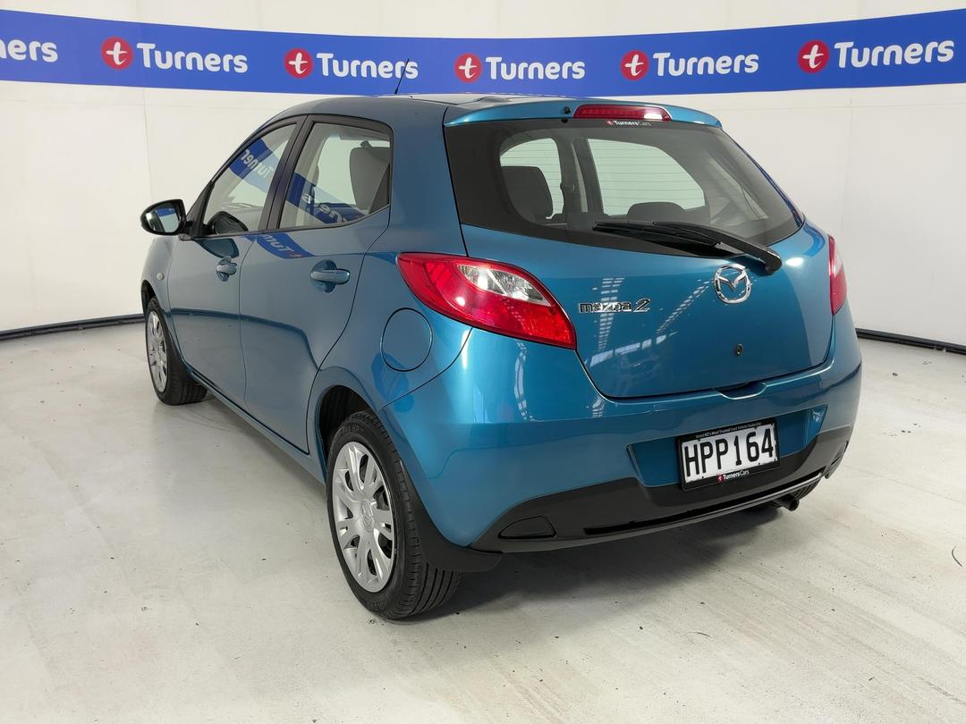 Photo '5' of Mazda Mazda2