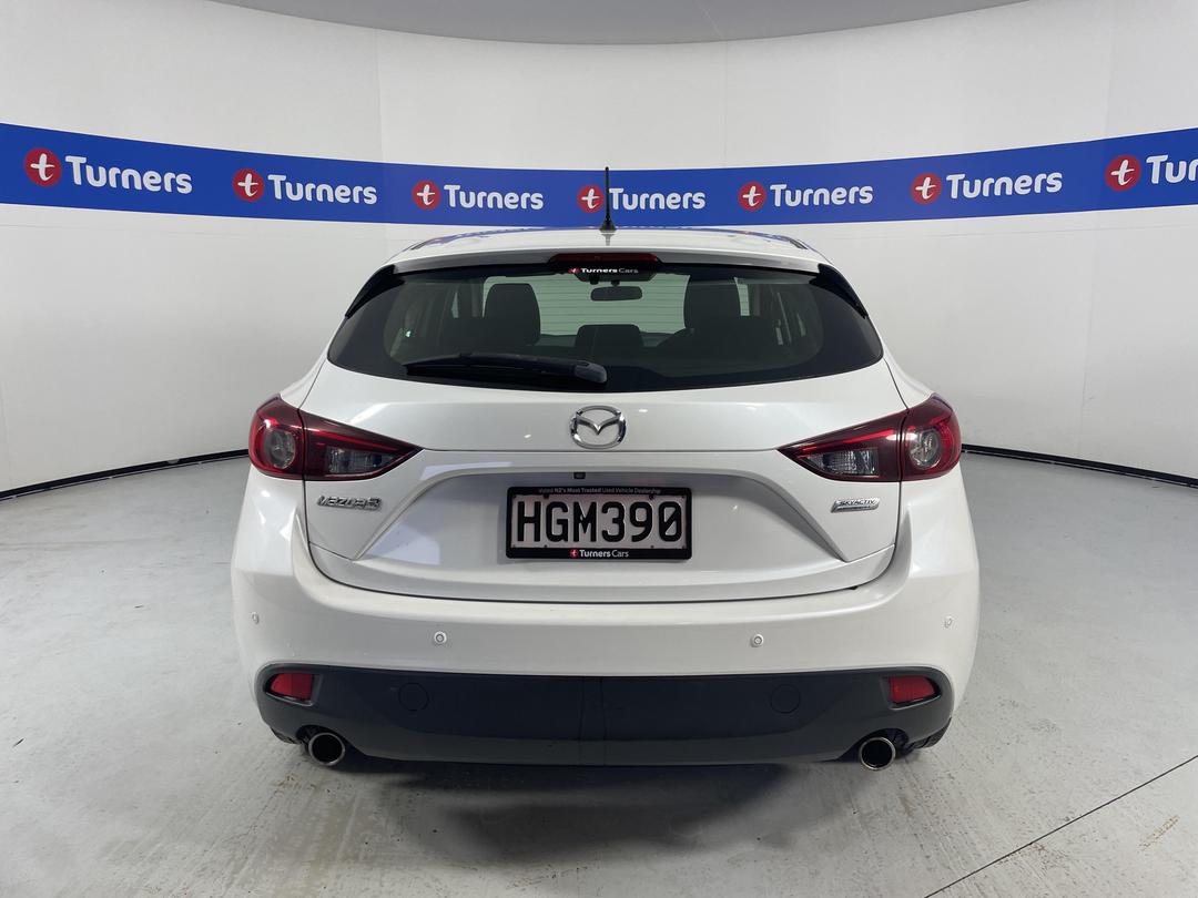 Photo '6' of Mazda Mazda3