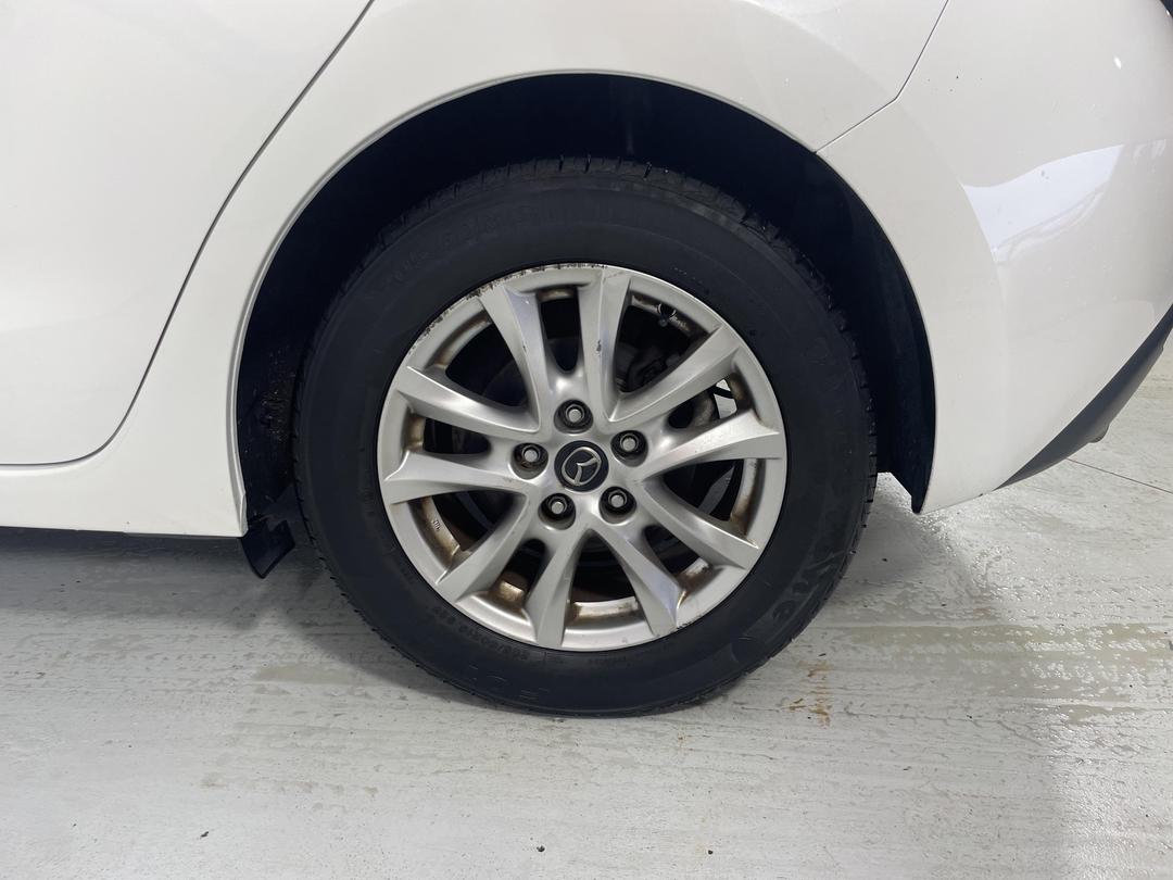 Photo '11' of Mazda Mazda3