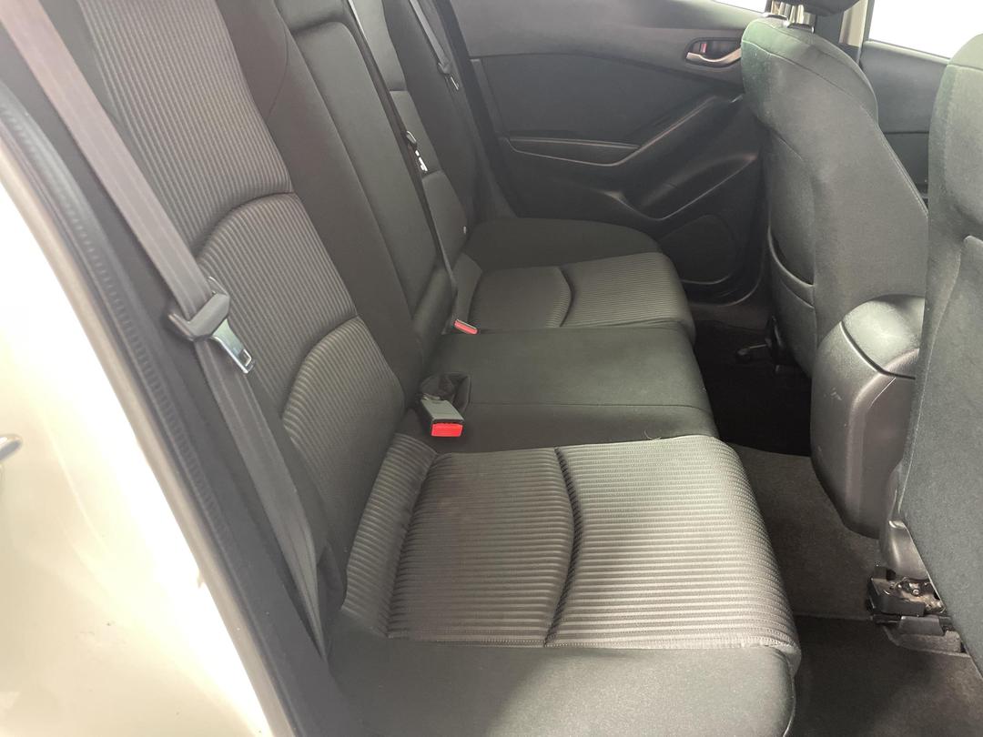 Photo '20' of Mazda Mazda3