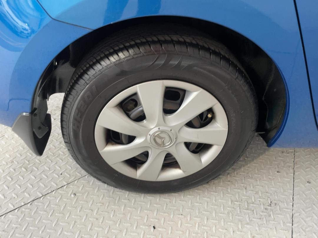 Photo '12' of Mazda Mazda3