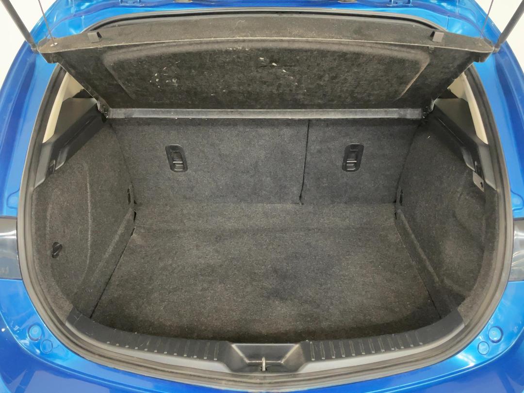 Photo '14' of Mazda Mazda3