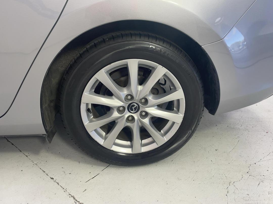 Photo '11' of Mazda Mazda6
