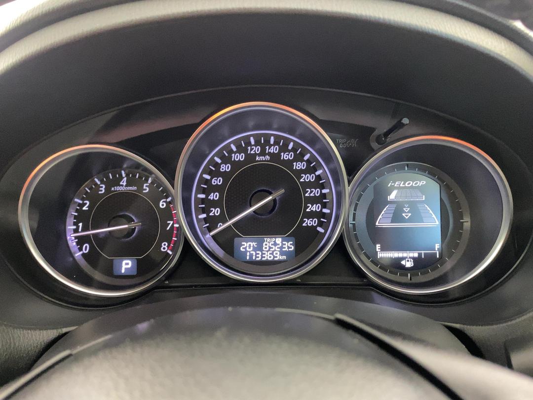 Photo '21' of Mazda Mazda6