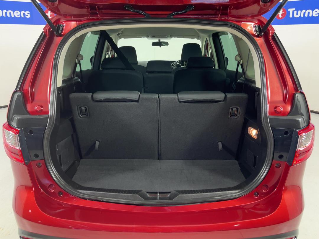 Photo '14' of Mazda Premacy