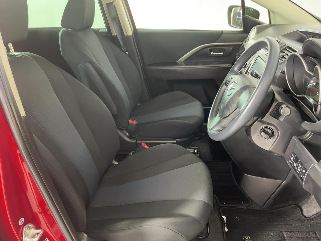Photo '16' of Mazda Premacy