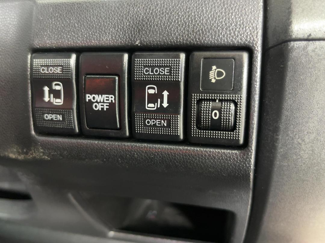 Photo '24' of Mazda Premacy