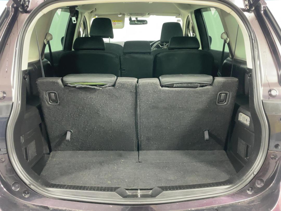 Photo '14' of Mazda Premacy