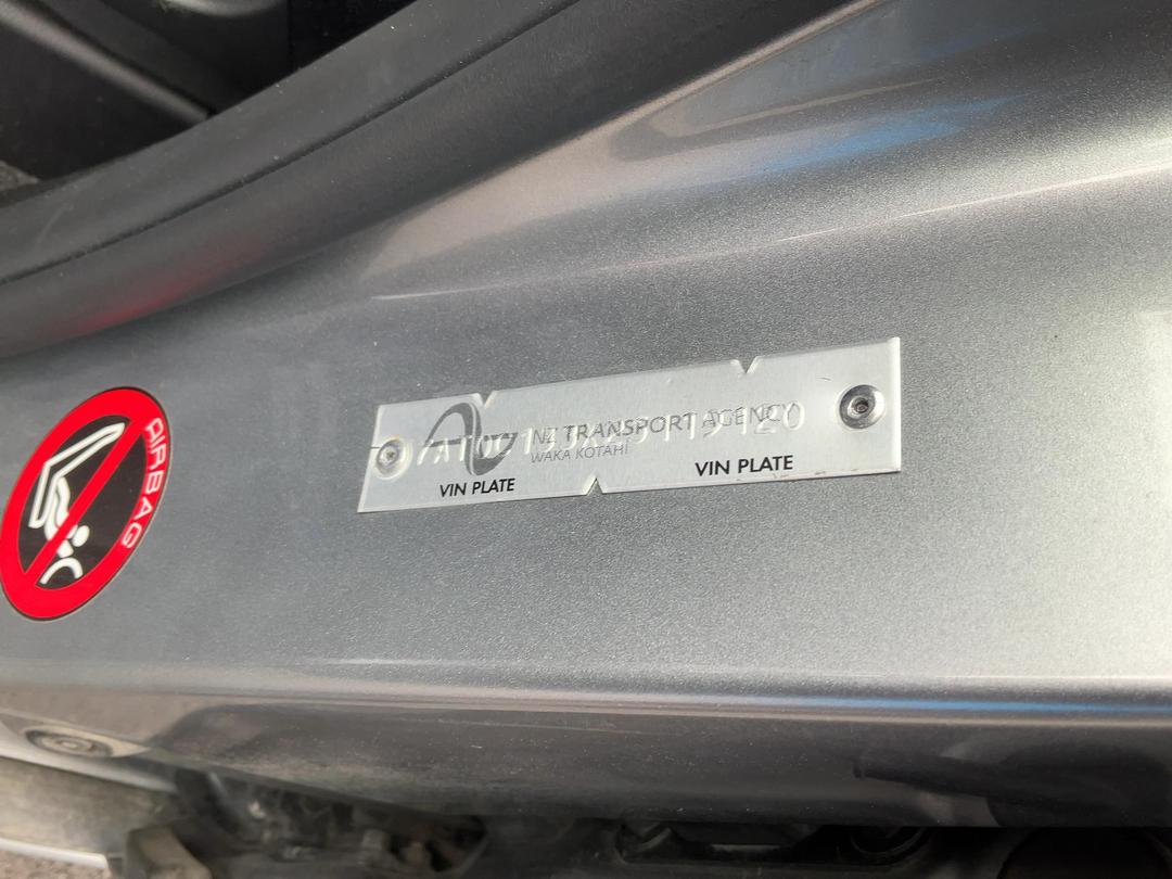 Photo '21' of Mazda Premacy