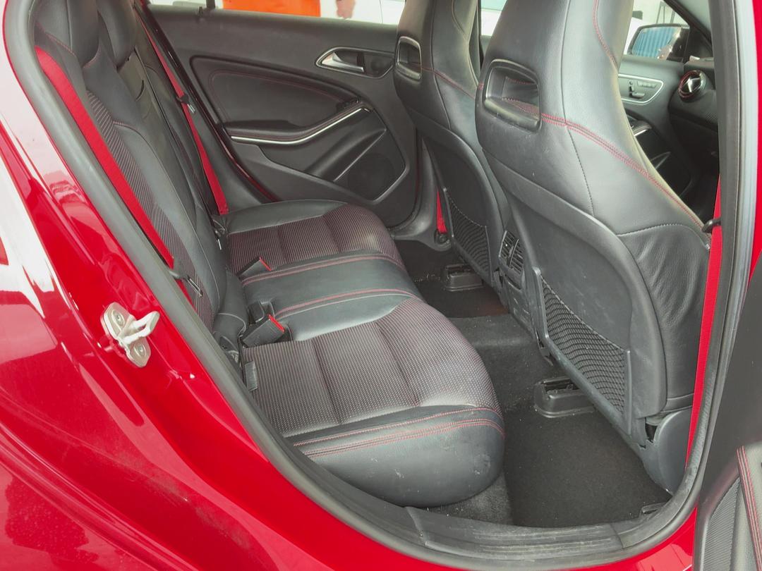 Photo '15' of Mercedes-Benz A-Class A250 Sport Photo '15' of Mercedes-Benz A-Class A250 Sport