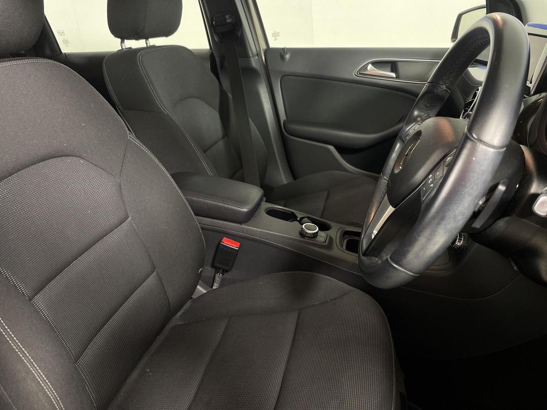 Photo '16' of Mercedes-Benz B-Class