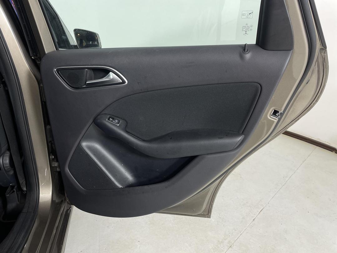 Photo '19' of Mercedes-Benz B-Class